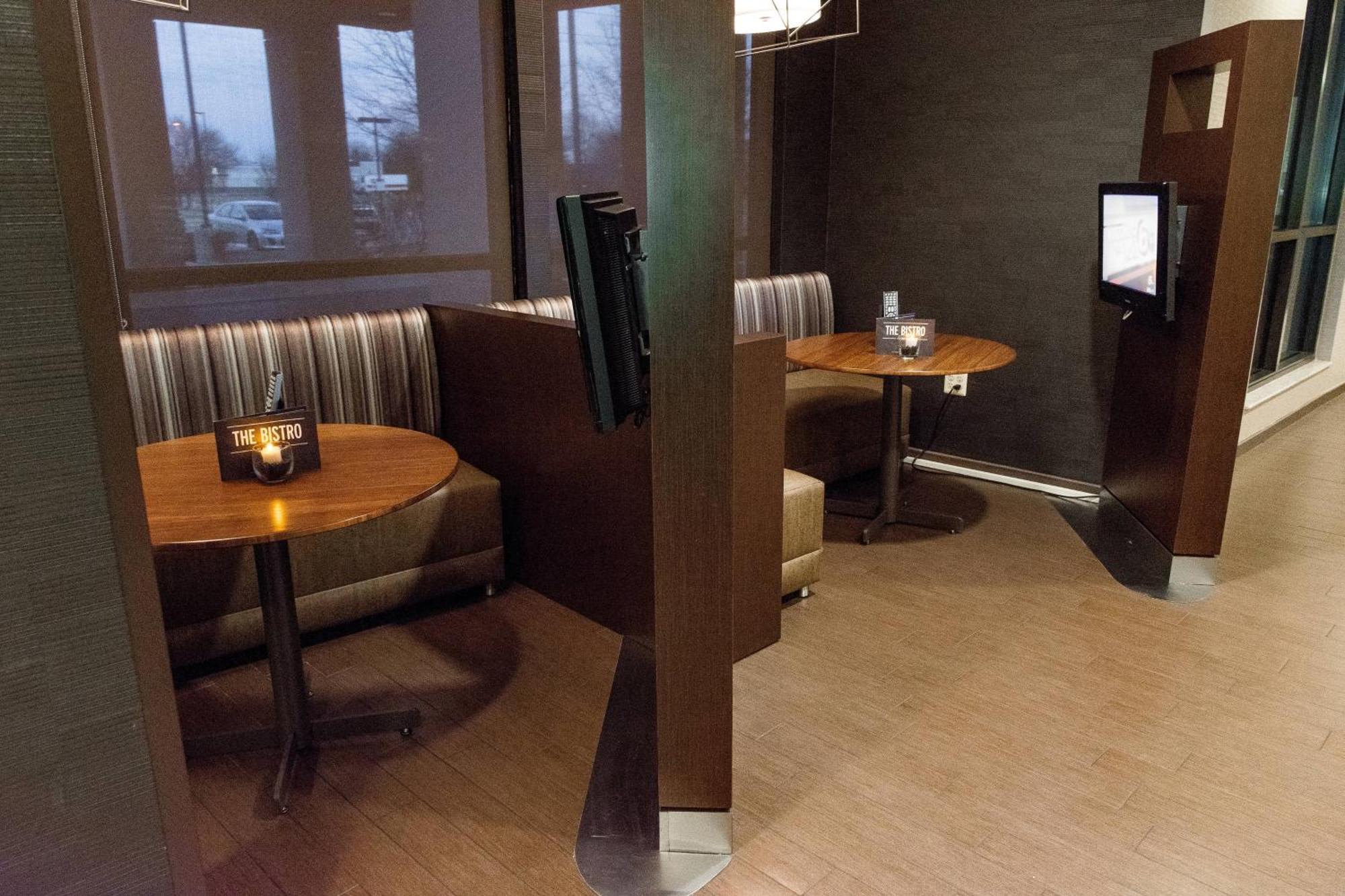 Courtyard By Marriott Lafayette Hotel Екстериор снимка