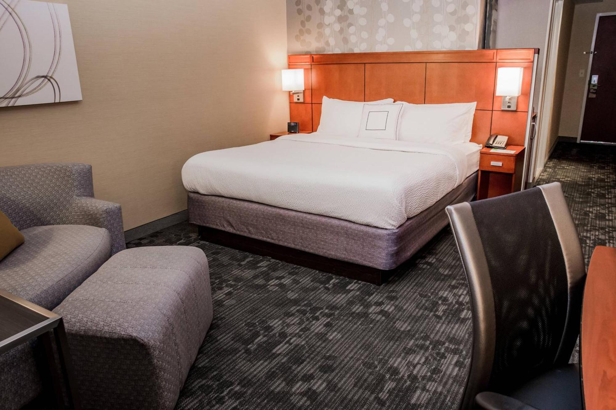 Courtyard By Marriott Lafayette Hotel Екстериор снимка