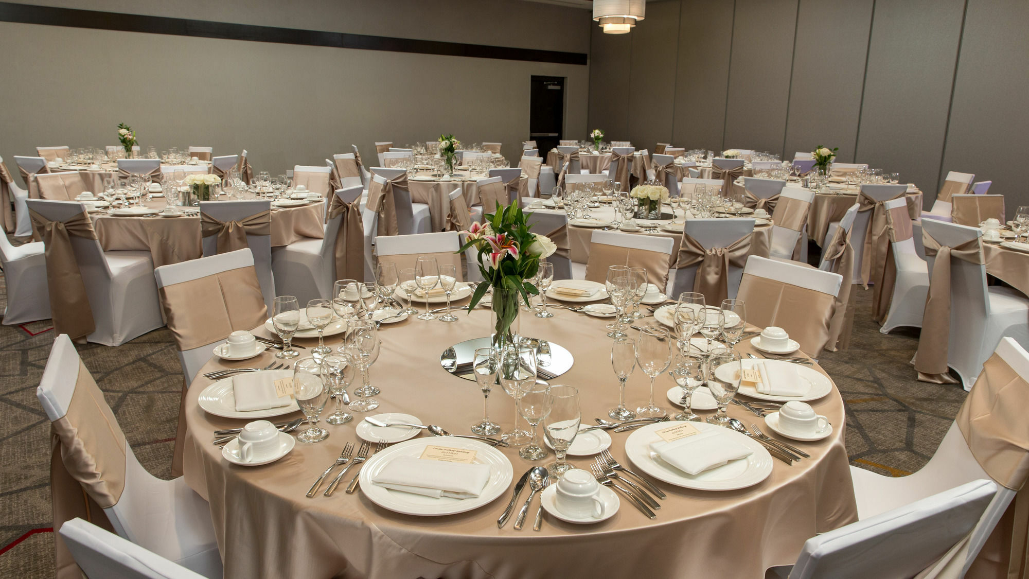 Courtyard By Marriott Lafayette Hotel Екстериор снимка